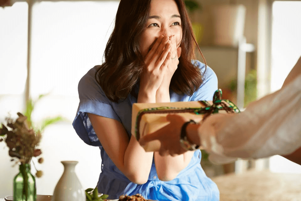 彼女向け誕生日プレゼント体験ギフトの記事画像