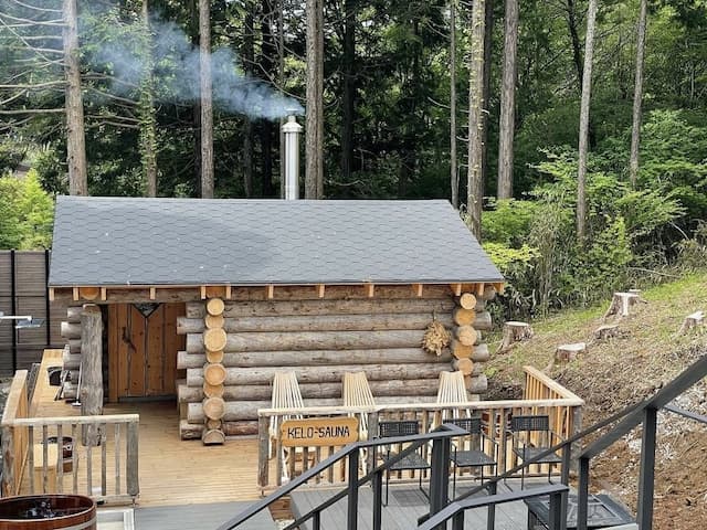 富士山麓で、世界のサウナを大冒険する5時間【限定カレー付き】