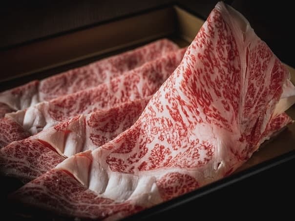 すき焼きか、しゃぶしゃぶかで喧嘩しない、牛禅二刀流ペアコース