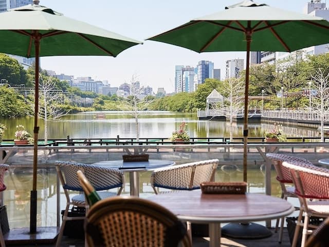 お濠のほとり「CANAL CAFE」で過ごす、“まるで映画”なひとときを贈るギフトチケット