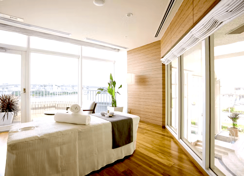 休日のご褒美に。ヒルトン東京お台場で、サウナ入り放題×エステの極上体験を